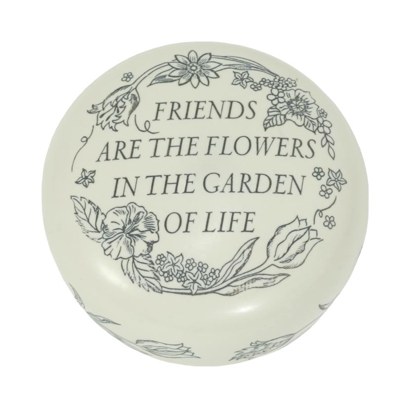 661076 pw friends-flowers.jpg (54305 bytes)