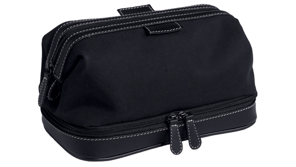 830-01 TOILETRY BLACK.jpg (81059 bytes)