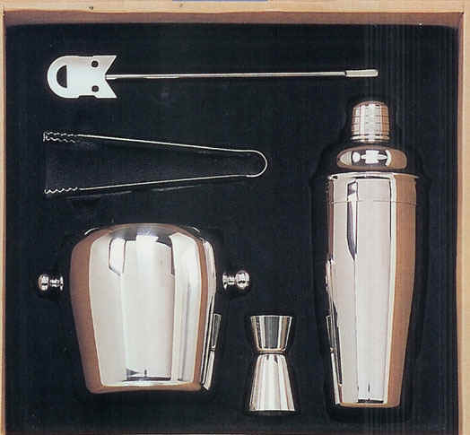 martini 3.jpg (64869 bytes)