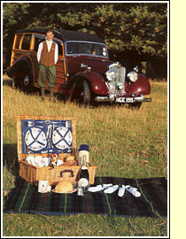 Rolls-Royce woodie picnic