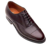 Alden Shoes: picture of Straight Tip Bal at the Alden Shop, recognized worldwide as the premier men's dress shoes